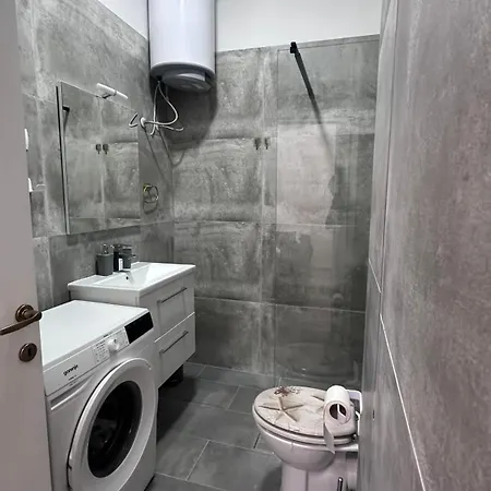 Lora Starigrad Paklenica