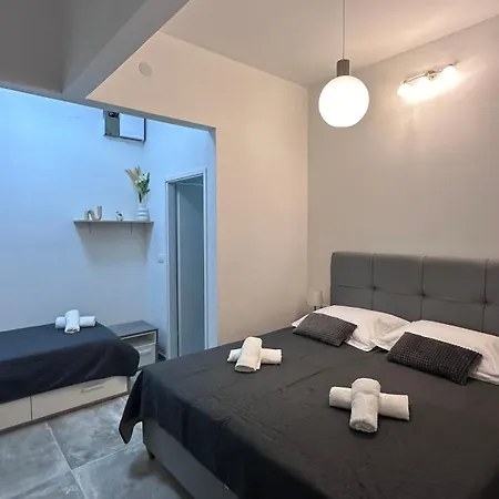 Lora Apartman
